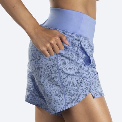 Movement angle (treadmill) view of Brooks Chaser 7" Short for women