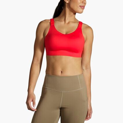 Brooks Scoopback 2.0 Sports Bra für Damen – Model-Ansicht aus einem Winkel (bei Entspannung)