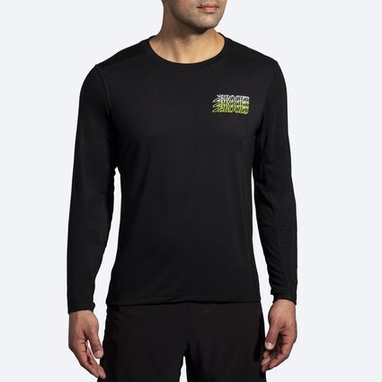 Model (front) view of Brooks Distance Long Sleeve 3.0 for men