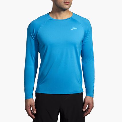 Model (front) view of Brooks Atmosphere Long Sleeve 2.0 for men