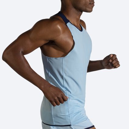 Movement angle (treadmill) view of Brooks Atmosphere Singlet for men