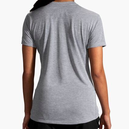 Vista del modelo (trasera) Brooks Distance Graphic Tee para mujer
