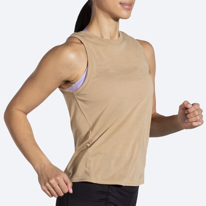 Movement angle (treadmill) view of Brooks Distance Tank for women