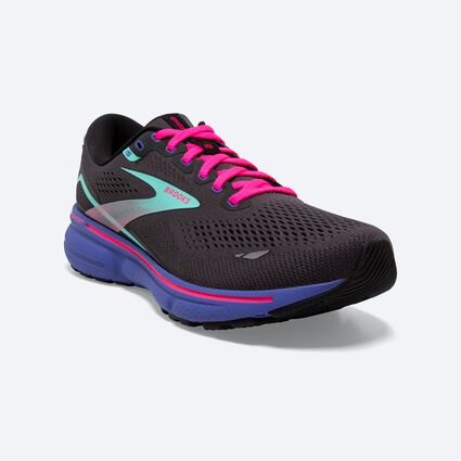 Mudguard and Toe view of Brooks Ghost 15 for women