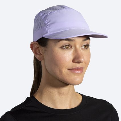 Model (front) view of Brooks Propel Mesh Hat for unisex