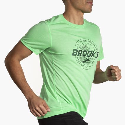 Movement angle (treadmill) view of Brooks Distance Short Sleeve 3.0 for men