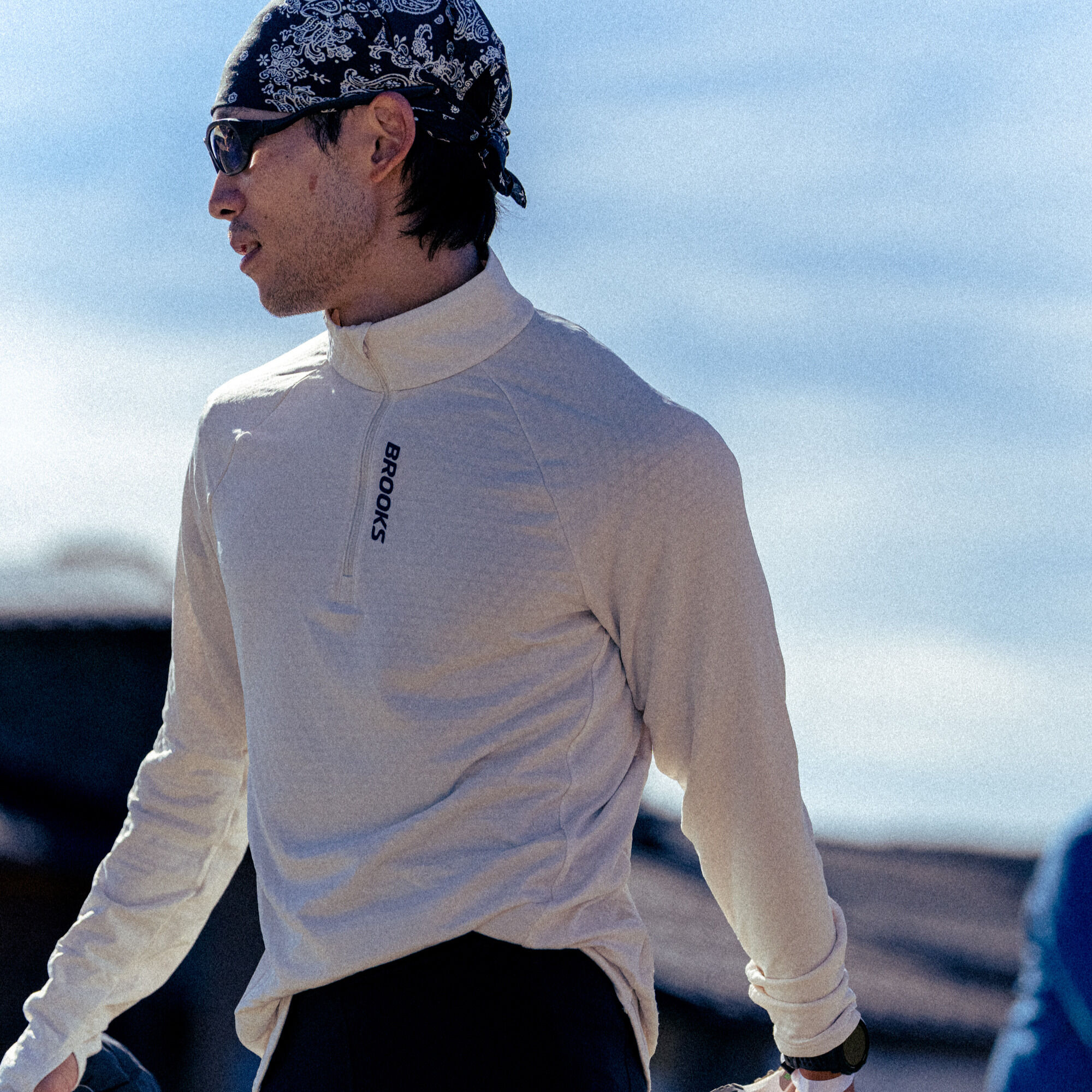 Open Momentum Thermal 1/2 Zip image number 10 inside the gallery