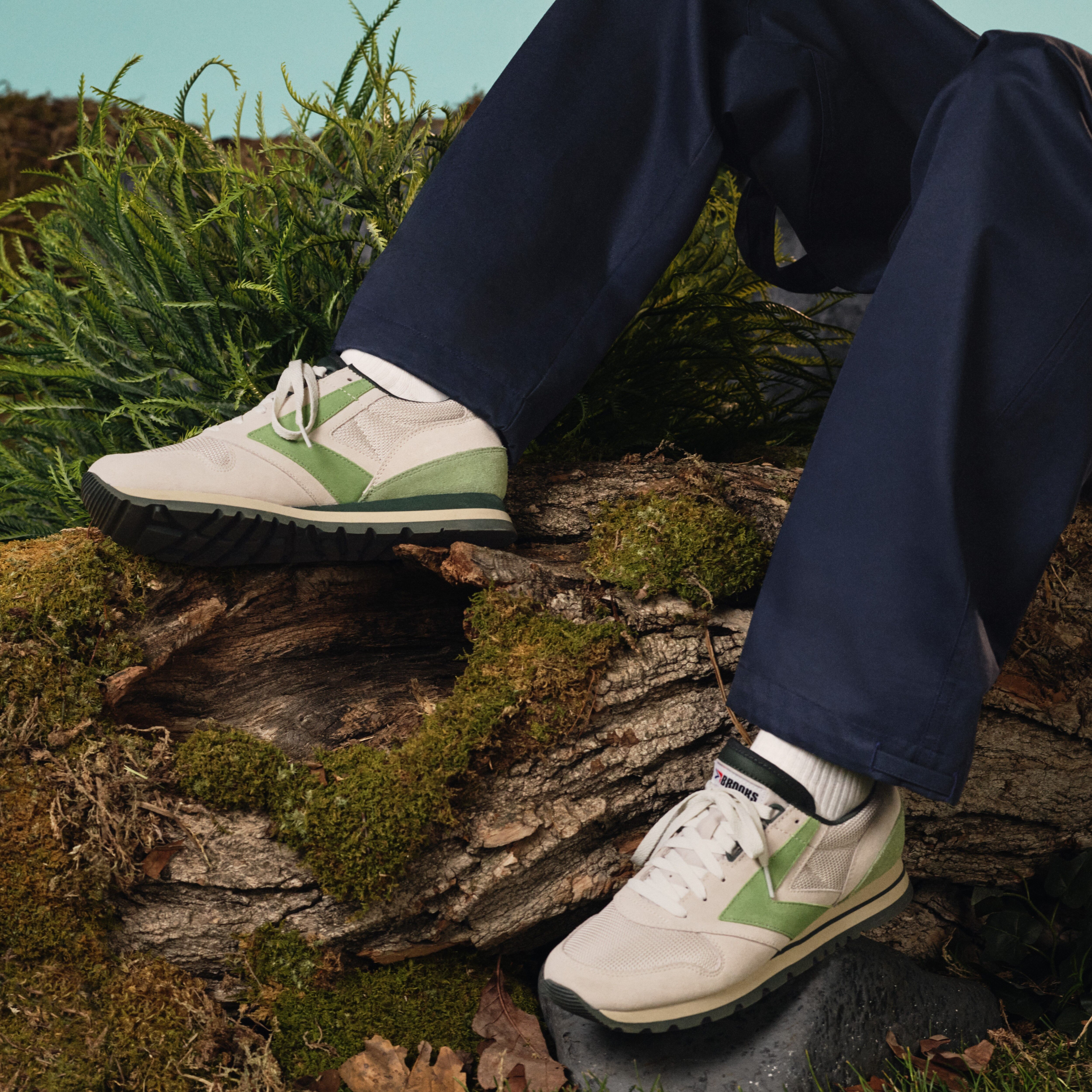 Open Chariot image number 4 inside the gallery