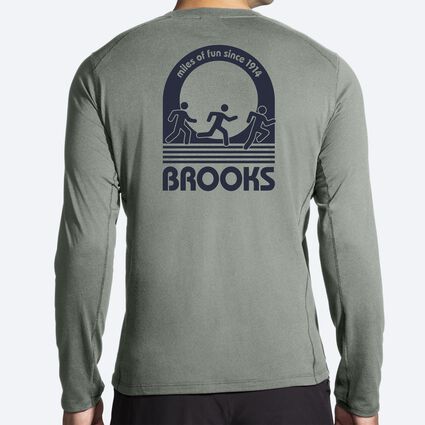 Model (back) view of Brooks Distance Long Sleeve 2.0 for men