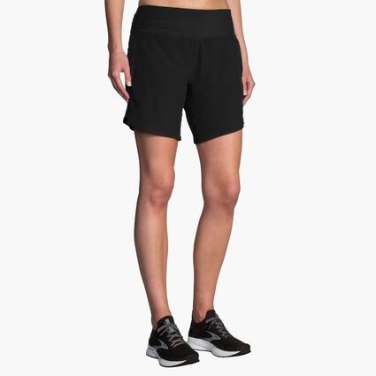 Model (front) view of Brooks Chaser 7" Short for women