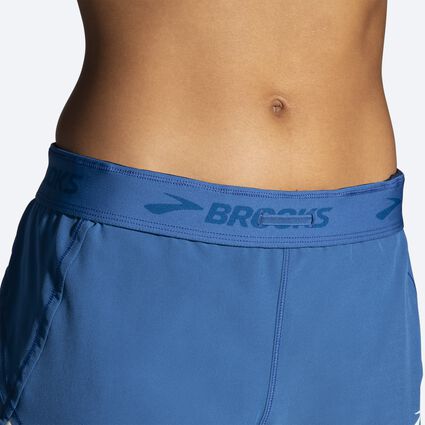 Vue du détail 6 de Brooks Chaser 5" 2-in-1 Short pour femmes