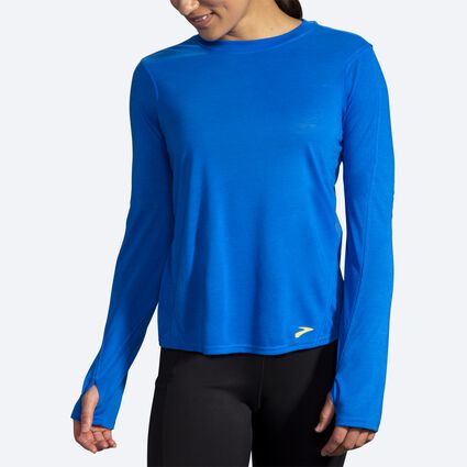Model angle (relaxed) view of Brooks Distance Long Sleeve for women