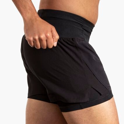 Vue angulaire du mouvement (sur tapis de course) Brooks High Point 5" 2-in-1 Short 2.0 pour hommes