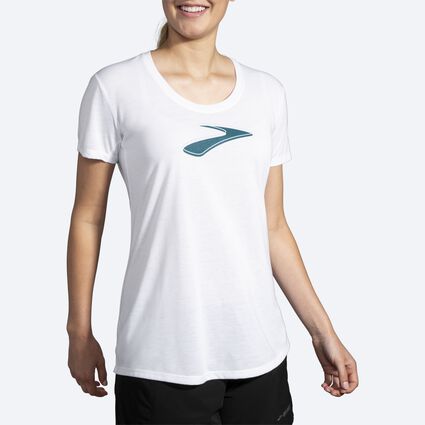 Model angle (relaxed) view of Brooks Distance Graphic Tee for women