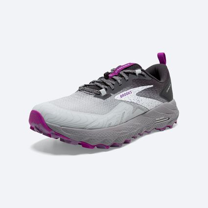 Opposite Mudguard and Toe view of Brooks Cascadia 17 for women