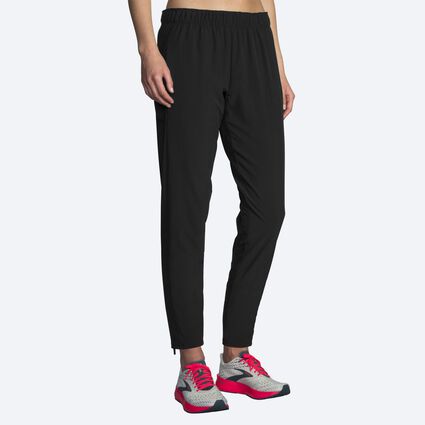 Model (front) view of Brooks Shakeout Pant for women