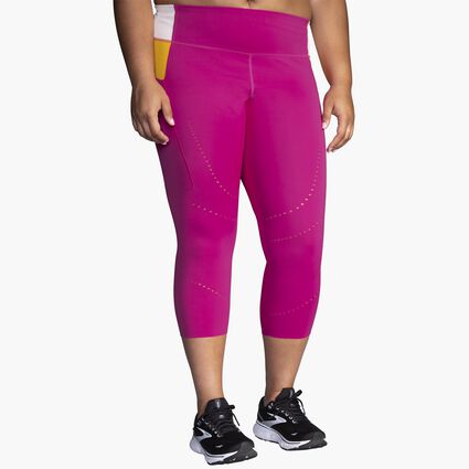 Model (front) view of Brooks Method 3/4 Tight for women