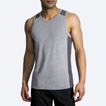 Model angle (relaxed) view of Brooks Distance Tank for men