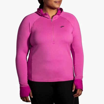 Brooks Notch Thermal Hoodie 2.0 für Damen – Model-Ansicht (von vorne)