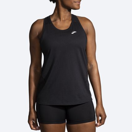 Model (front) view of Brooks Distance Tank 2.0 for women
