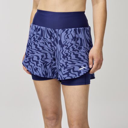 Model (front) view of Brooks Chaser 5" 2-in-1 Short 2.0 for women