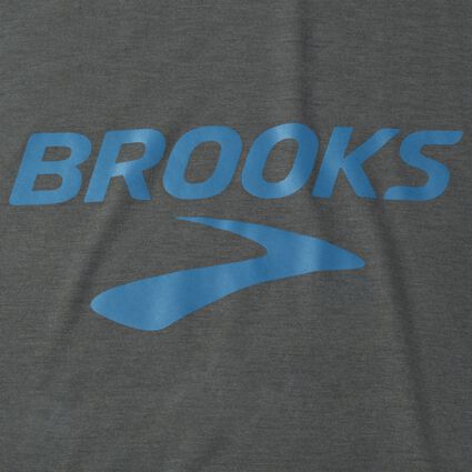 Vista del detalle 1 de Brooks Distance Graphic Short Sleeve para hombre