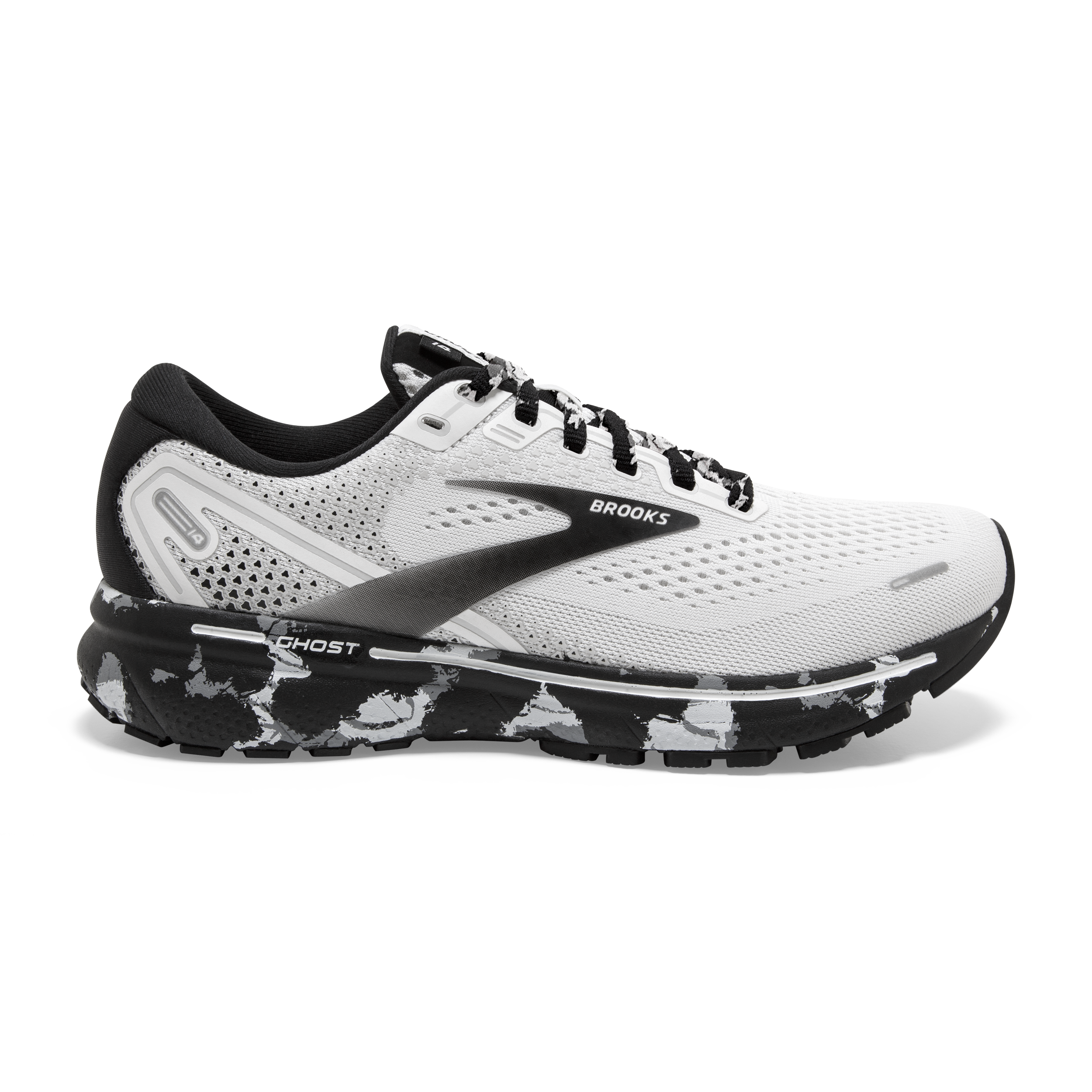 all black brooks running shoes