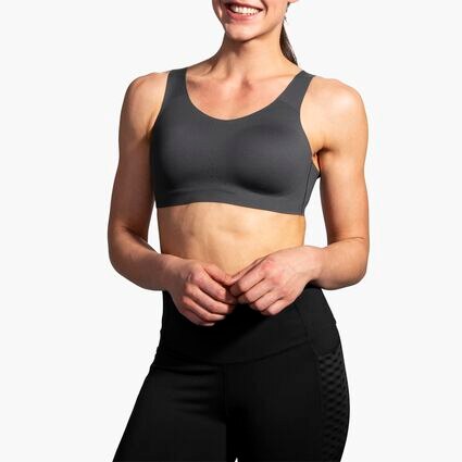 Model angle (relaxed) view of Brooks Dare Scoopback Run Bra for null