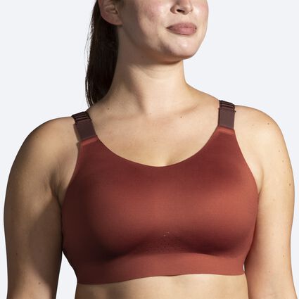 Model (front) view of Brooks Scoopback 2.0 Sports Bra for women