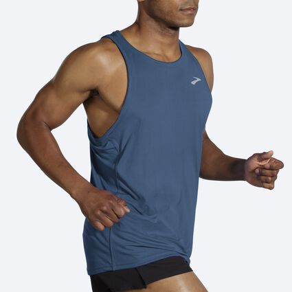 Movement angle (treadmill) view of Brooks Atmosphere Singlet for men