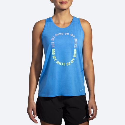Model (front) view of Brooks Distance Tank 3.0 for women