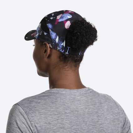 Vista (posteriore) del modello di Brooks Chaser Hat da unisex