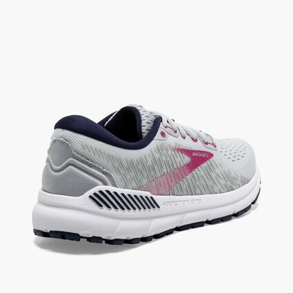 Heel and Counter view of Brooks Addiction GTS 15 for women