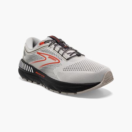 Mudguard and Toe view of Brooks Beast GTS 23 for men