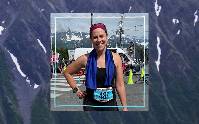 Elyse smiling before the marathon