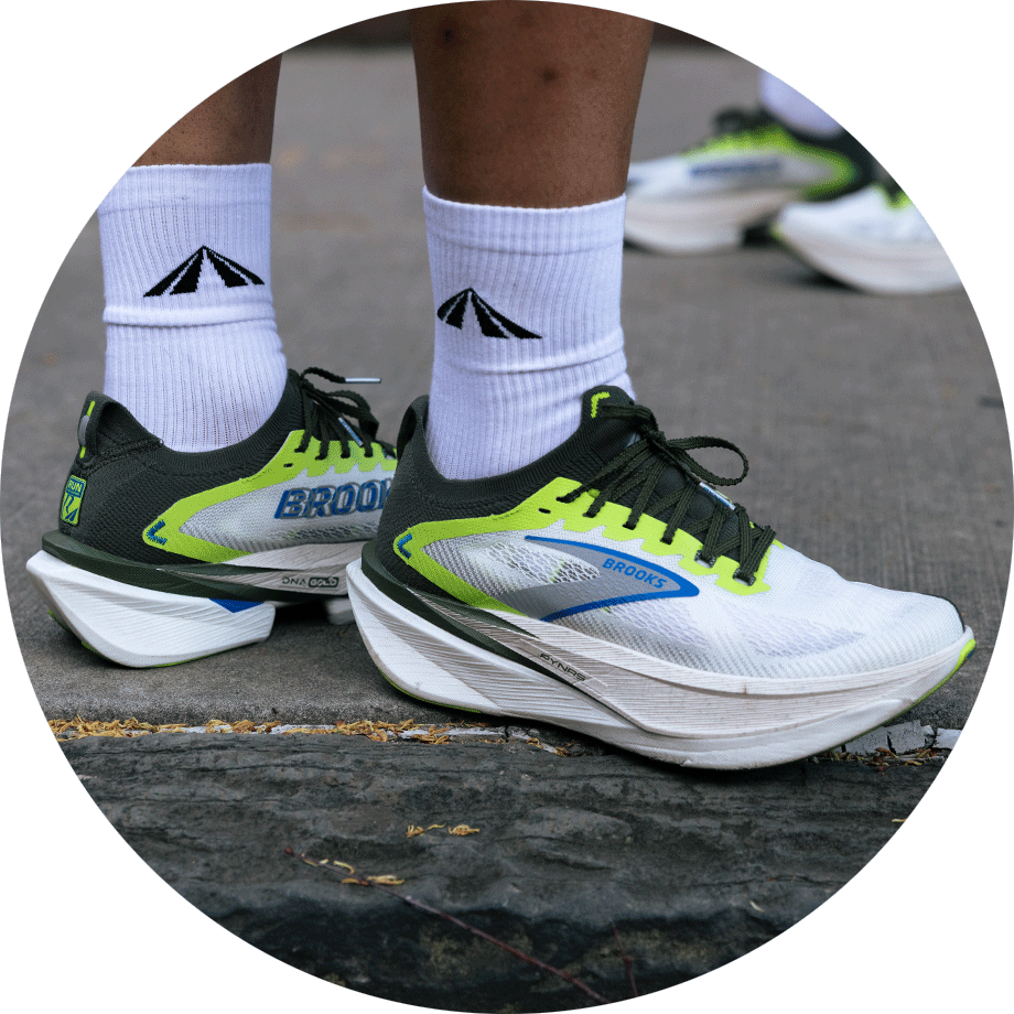 Vue latérale de la PYNRS x Hyperion Max 3