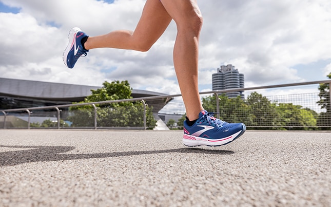 Runner che indossa Adrenaline GTS