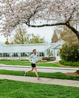 Kirk on a run outside
