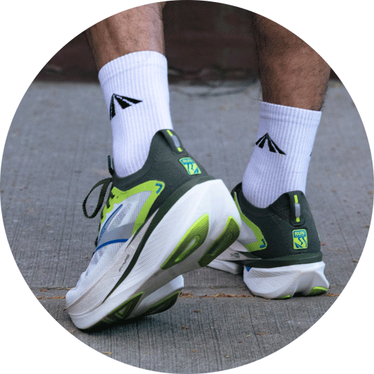 Vue arrière de la PYNRS x Hyperion Max 3
