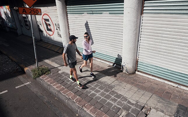 Camminata consapevole: avanzare verso il benessere mentale e ridurre gli infortuni