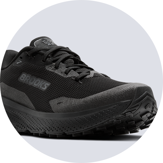 Ajuste familiar de las zapatillas para asfalto