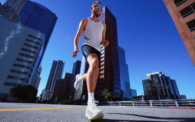 Josh Kerr running