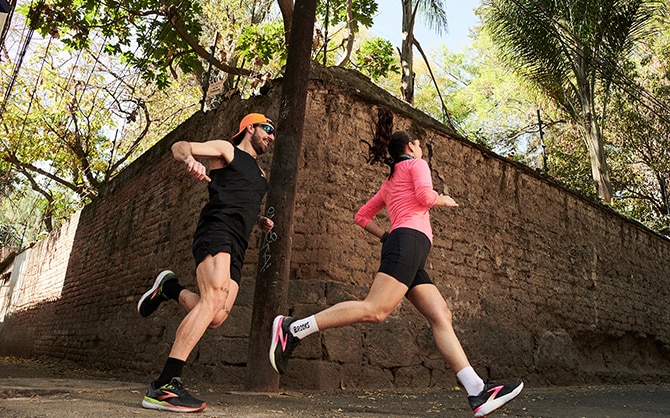 Ghost vs. Launch: Elige las zapatillas adecuadas para correr de manera perfecta