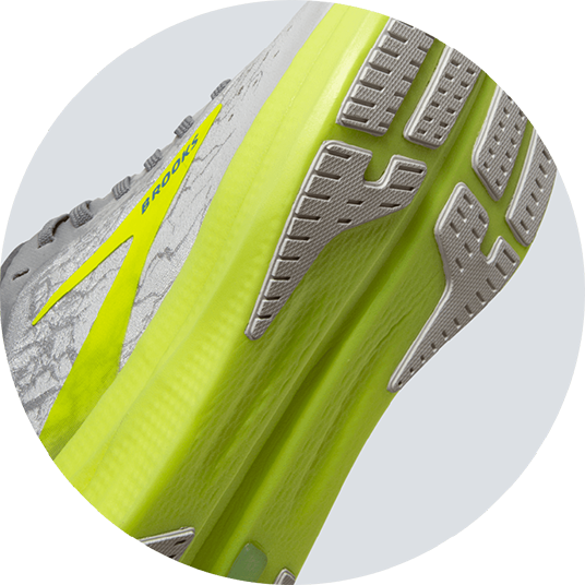 Ultralight responsive cushioning
