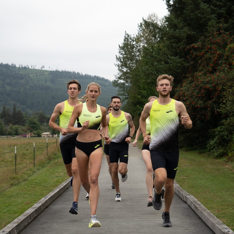L’équipe des Brooks Beast qui court