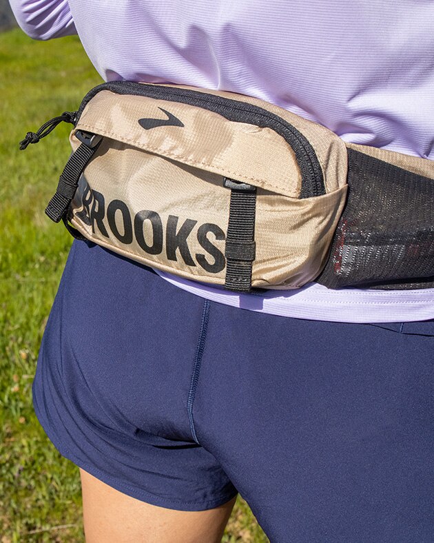 Close-up of the Brooks stride waist pack