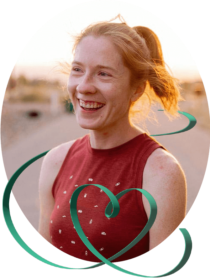 Allie souriant à la caméra