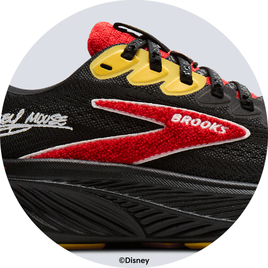 Raised yarn on Brooks logo