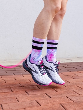 Woman's feet jumping