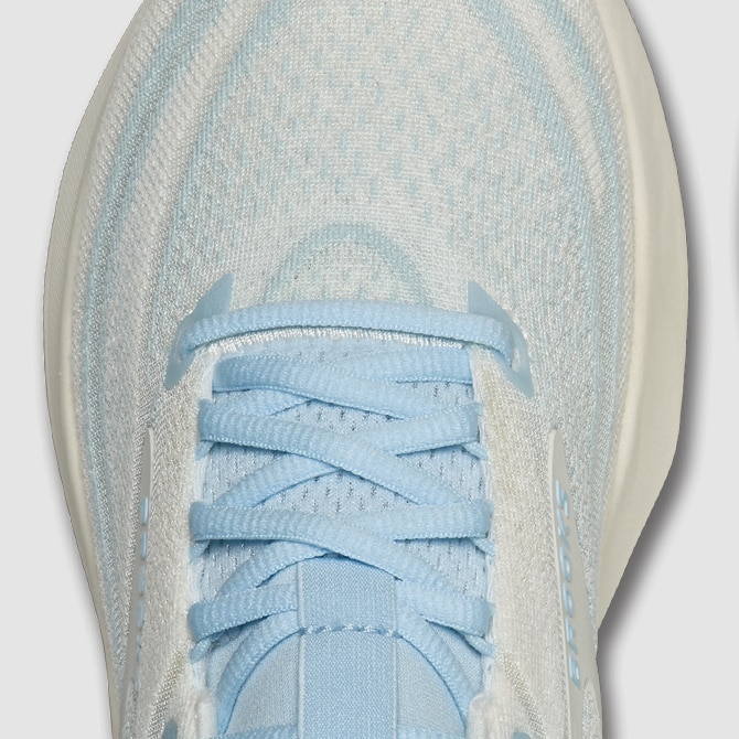 Updated air mesh upper with breathable zones